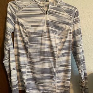 Women’s dry fit workout top